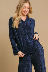 Umgee Women's Textured Side Slit Button-Up Shirt - Fashionable & Versatile Office to Casual Wear